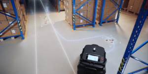 PUDU MT1 AI spot cleaning technology